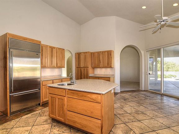5th image of 13841 S Avenue 14 E