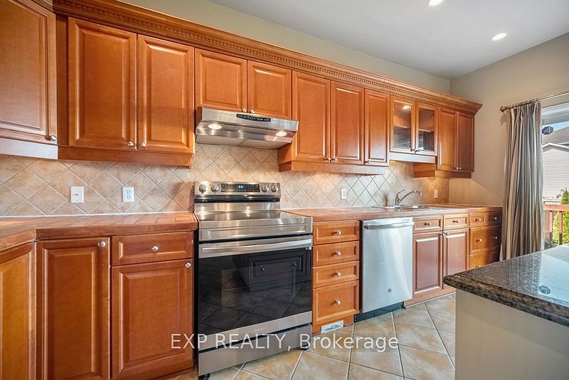 Ottawa House for rent - 4 Bedrooms — photo 15