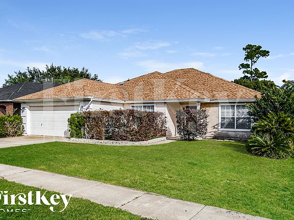 2nd image of 789 Hickory Lakes Dr E