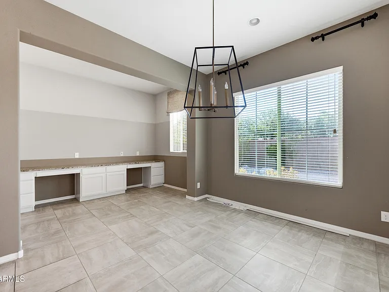 1930 E Horseshoe Dr — Photo 24