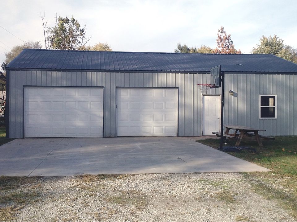 2nd image of 313 S 2nd St