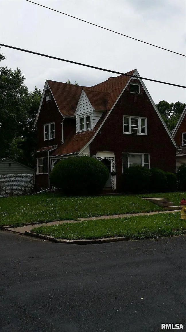 612 E Arcadia Ave photo 1