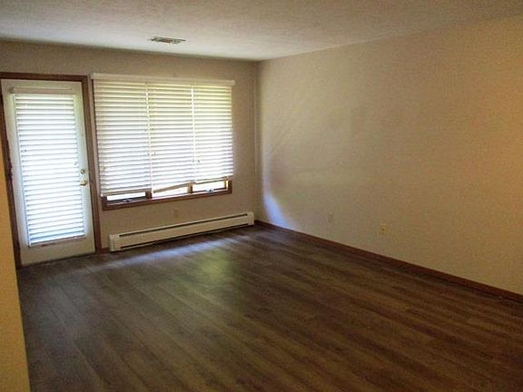 3rd image of 24184 Gundy Dr #22