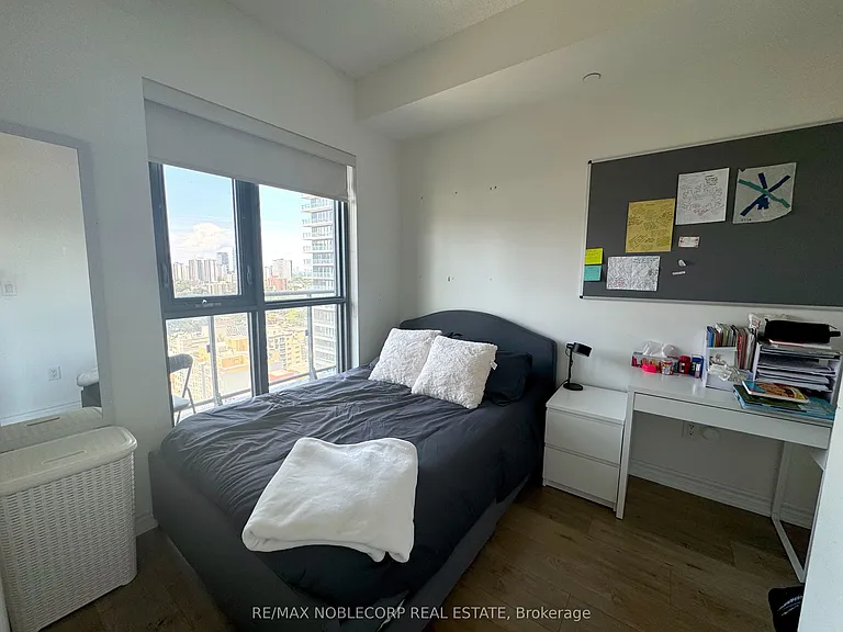 159 Dundas St E #2107 — Photo 10