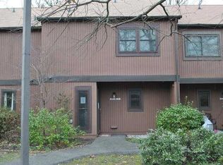 11632 E Briar Patch Dr, Midlothian, VA 23113