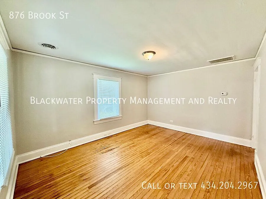 Fully Renovated 2 Bedroom Home! — Photo 3