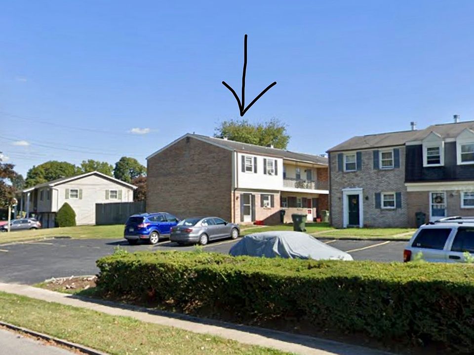 1st image of 960 E High St APT R