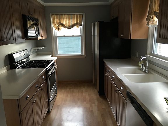 3rd image of 2624 Shenandoah Dr