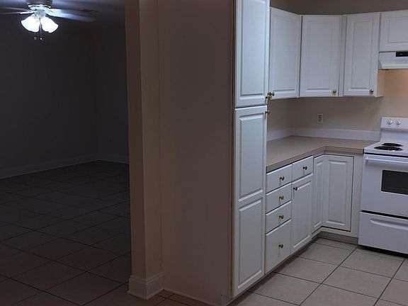 5th image of 6785 Alma St #E