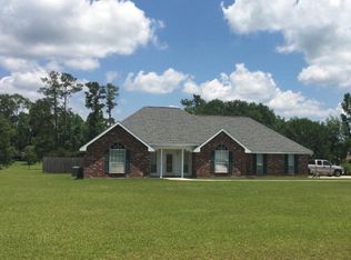 12 Windy Hills Dr W, Picayune, MS 39466