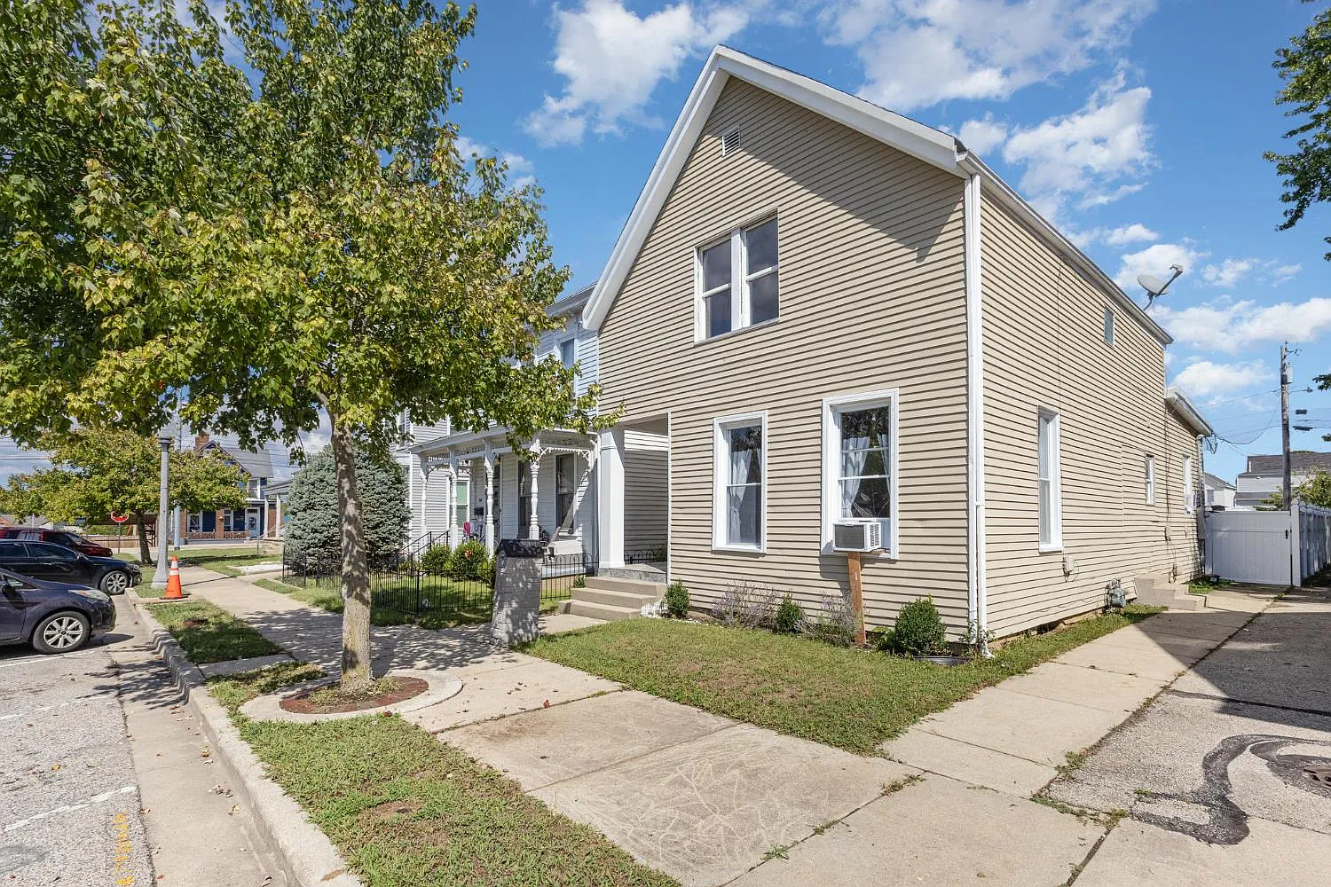224 Charlotte St photo 1