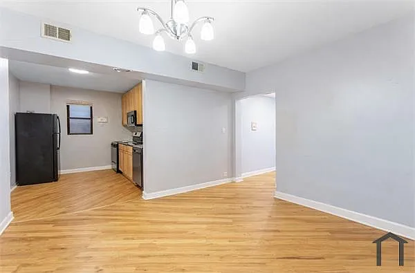 7628 S Essex Ave #1N — Photo 5