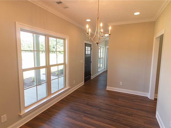 4th image of 1472 Prairie Oak Dr