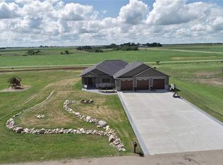 6031 16th Ave SW, Minot, ND 58701