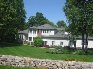 94 Tidewater Farm Rd, Stratham, NH 03885