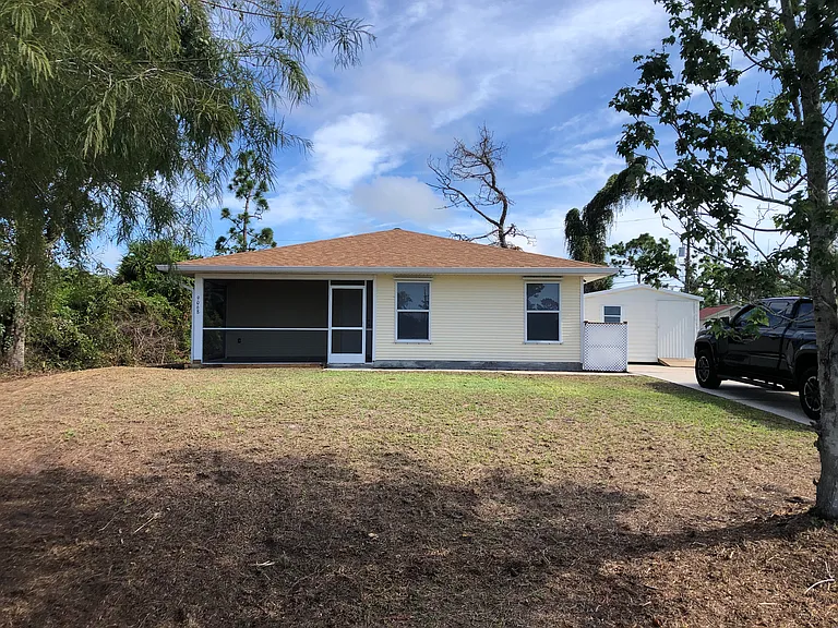 9068 Tunis Ave — Photo 1