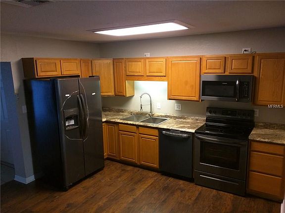 3rd image of 1010 N Nancy Ter