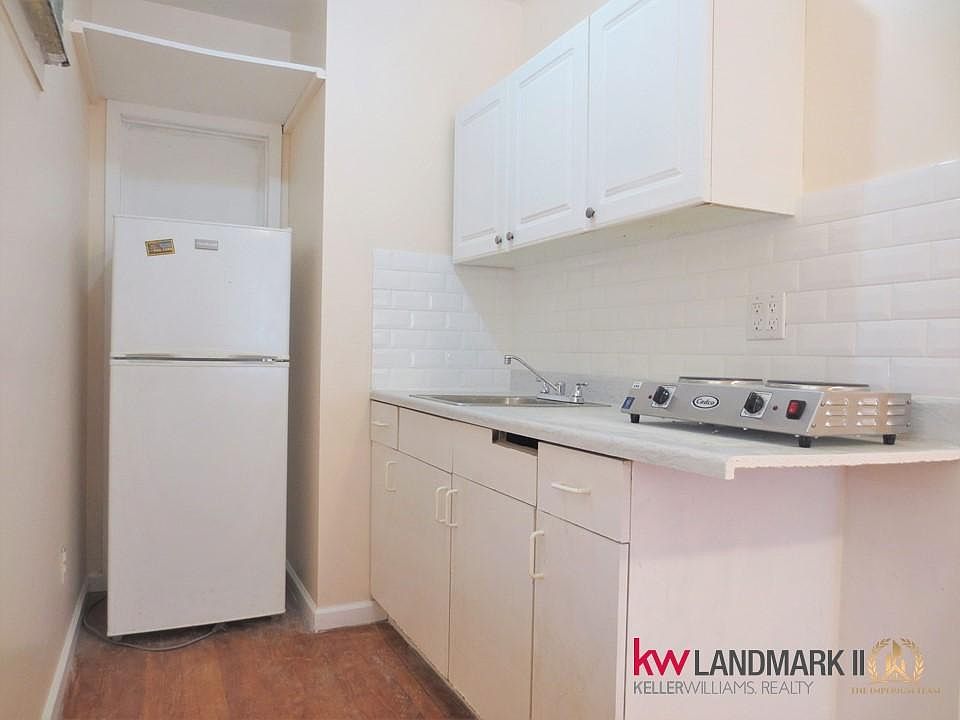 1st image of 2423 89th St