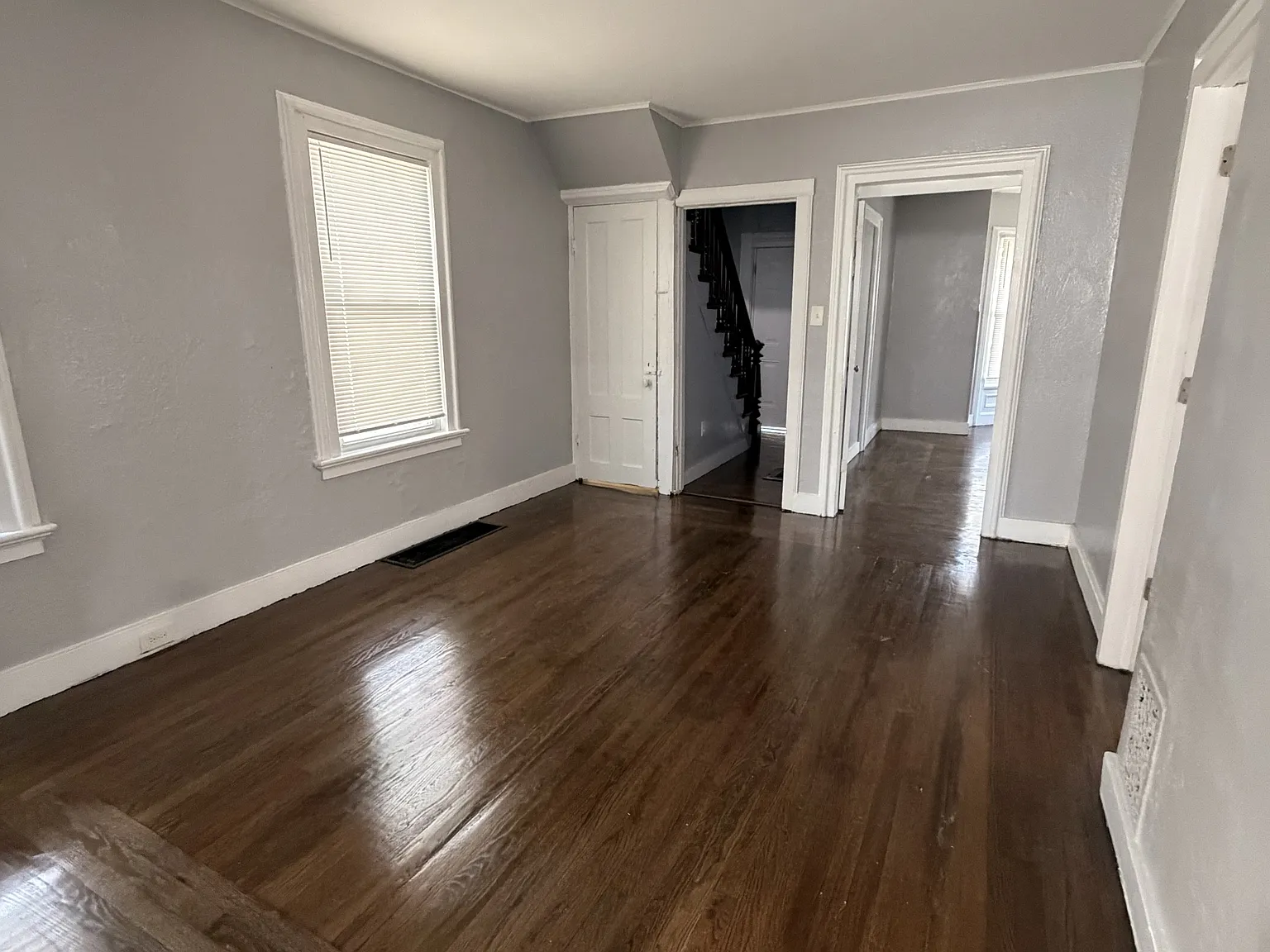 5 bed, 1358 sqft, $2,650 — Photo 4
