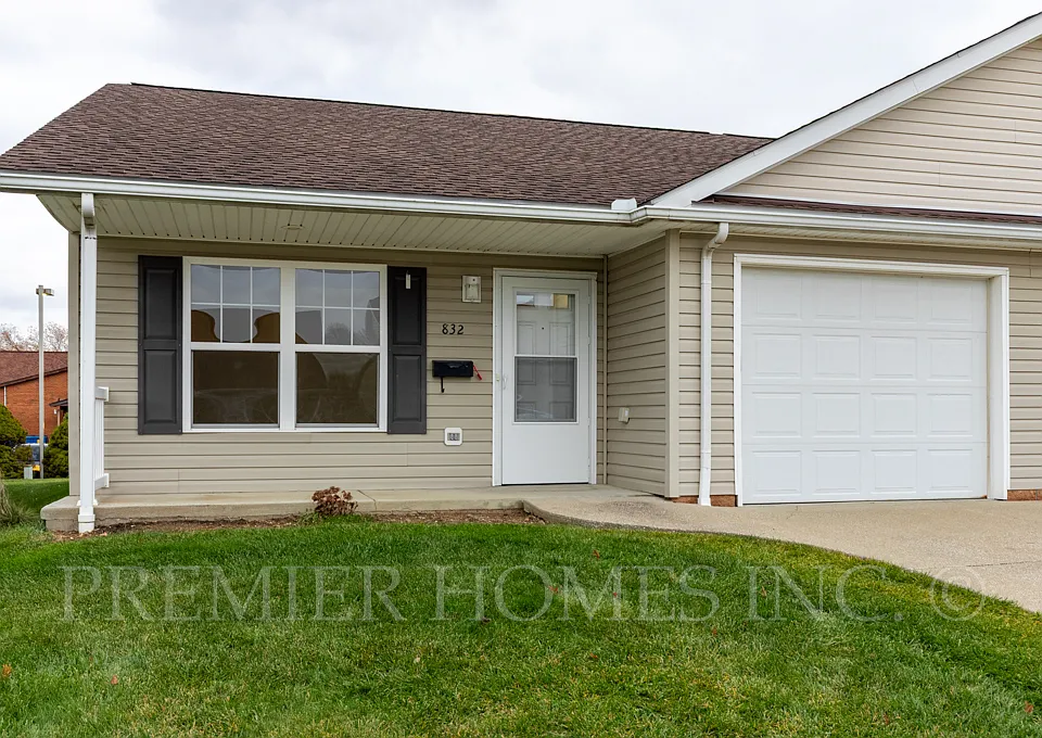 832 Serenity Ln #832