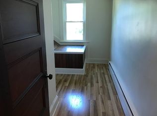 8 Bateman Ave FLOOR 2, Cranston, RI 02920