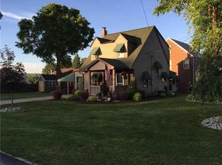 1500 Melrose Ave, Natrona Heights, PA 15065