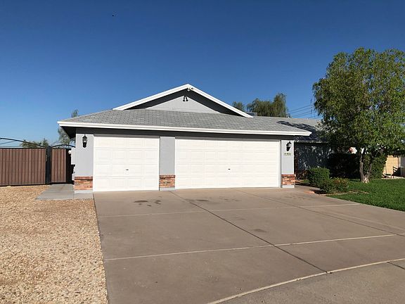 3rd image of 4601 E Fairbrook Cir