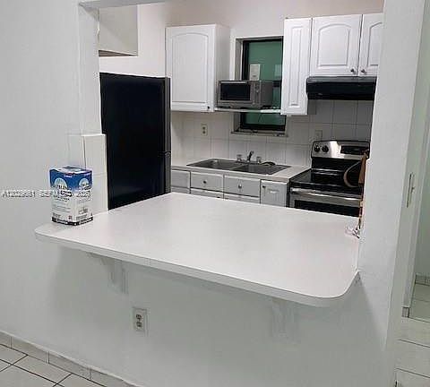 3rd image of 1530 SW 2nd St APT 101