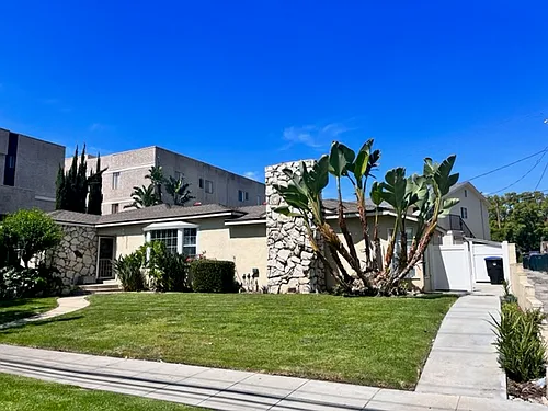 353 W Alameda Ave #D Photo 1