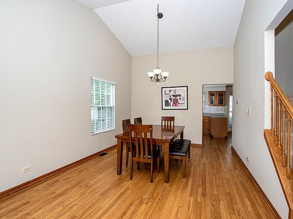 5th image of 218 Little Creek Dr