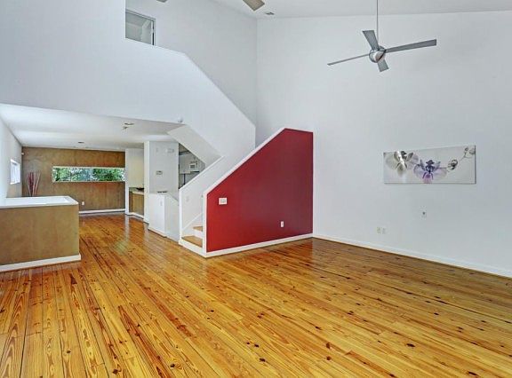 3rd image of 2930 Jackson St #C