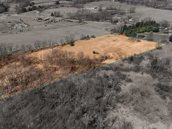 10697 Boyce Rd, Chelsea, MI 48118