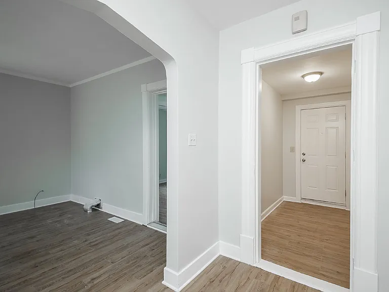 814 S Jefferson St — Photo 4