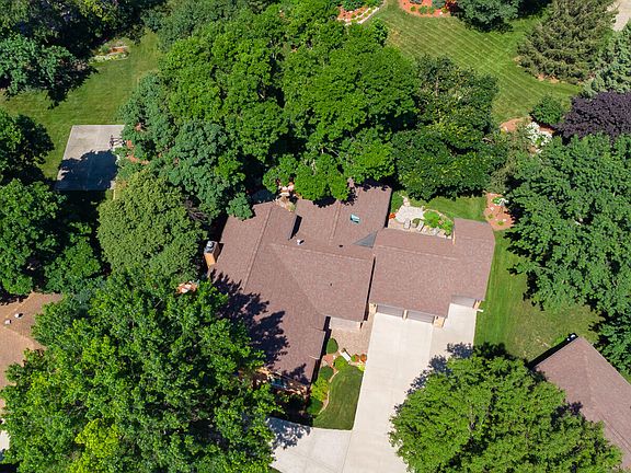 5th image of 2137 Polk Dr