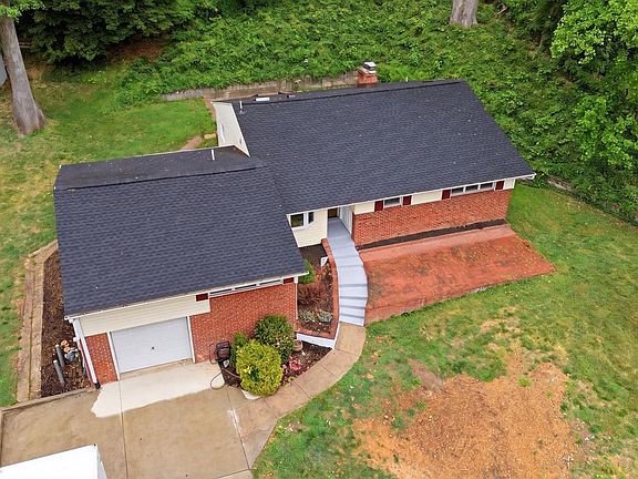 2nd image of 18328 Sharon Rd