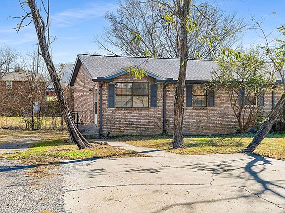 3rd image of 4558 Brooke Valley Dr