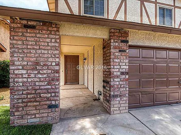 3rd image of 3820 Summer Breeze Cir