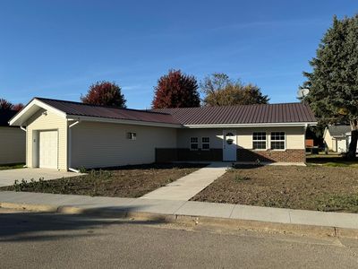 612 2nd Avenue Ext NW, Cascade, IA, 52033