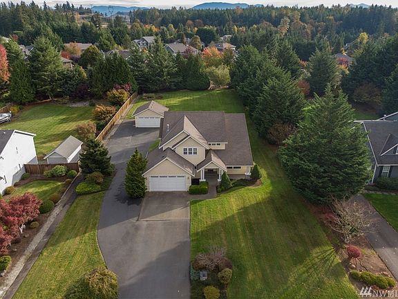 4th image of 28930 233rd Ave SE