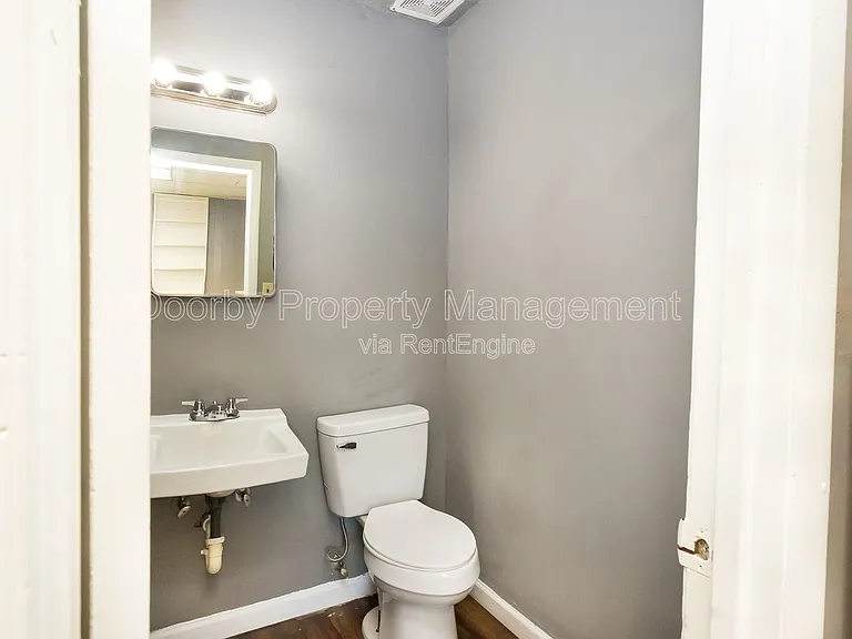 1202 Duncan Ave #1 — Photo 5