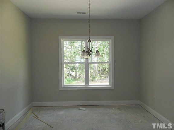 5th image of 175 Bornean Dr
