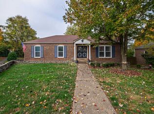 6900 Peppermill Ln, Spring Mill, KY 40228