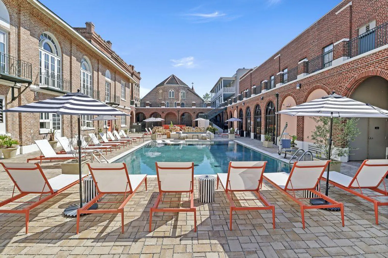 2 bed, 2.0 bath, 624 sqft, $8,815 — Photo 3