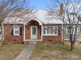 213 Guthrie St, Graham, NC 27253