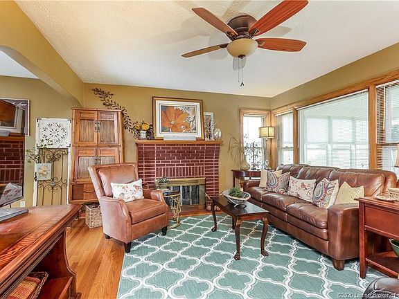 3rd image of 251 Haas Ln