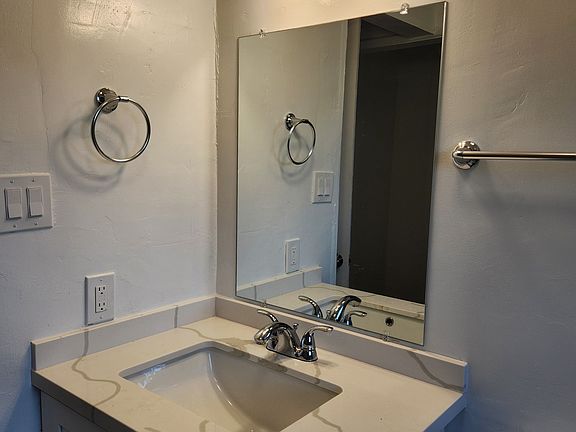 4th image of 2478 E Ingersoll St