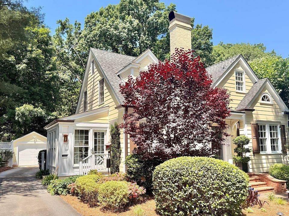 2nd image of 2605 Lochmore Dr