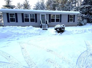 96 Rocky Ridge Rd, Warrensburg, NY 12885