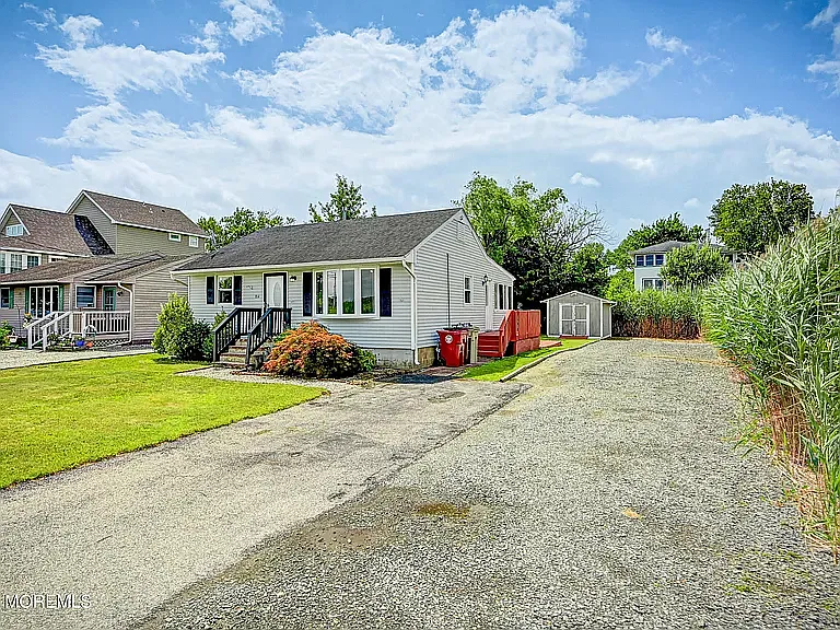 2 bed, 900 sqft, $2,600 — Photo 3