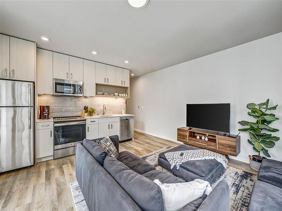 1st image of 403 Dexter Ave N #4639021